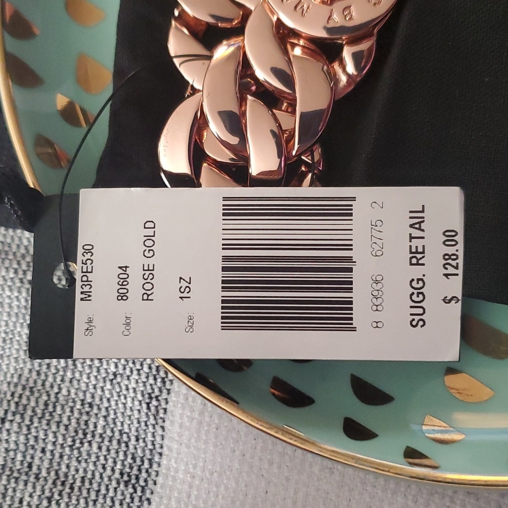 Cuban Link Bracelet - Picture 3 of 3
